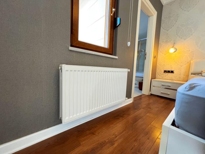 Image No.20-4 Bed Penthouse for sale