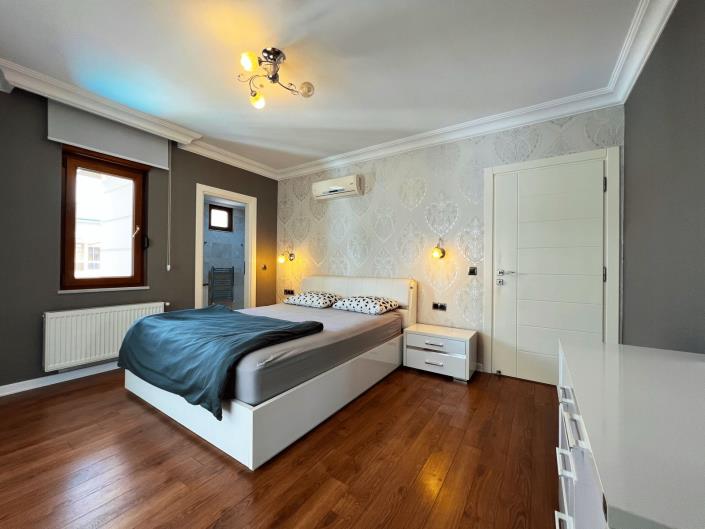 Image No.27-4 Bed Penthouse for sale