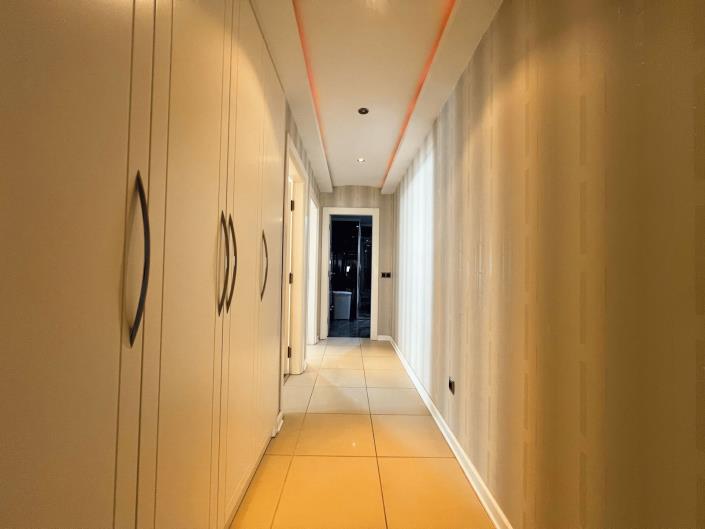 Image No.30-4 Bed Penthouse for sale