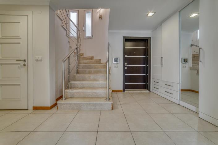 Image No.18-4 Bed Villa for sale