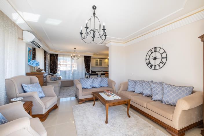 Image No.9-3 Bed Apartment for sale