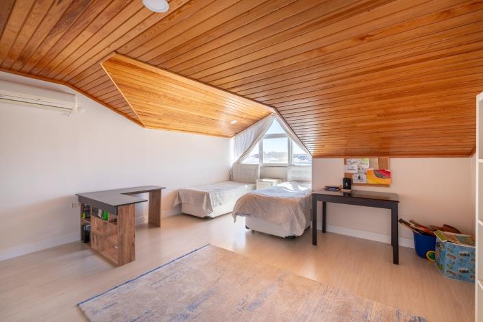 Image No.25-3 Bed Apartment for sale