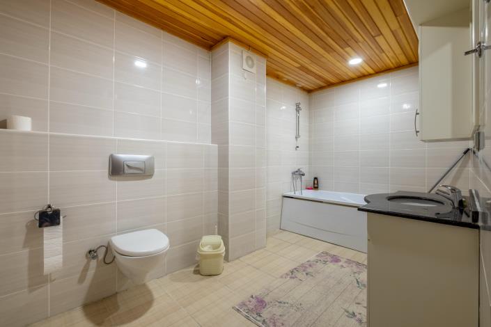 Image No.30-3 Bed Apartment for sale