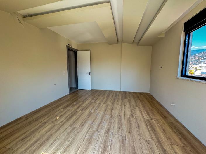 Image No.13-Appartement de 4 chambres à vendre à Saray