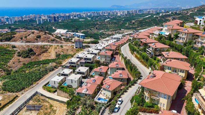 Image No.10-3 Bed Apartment for sale