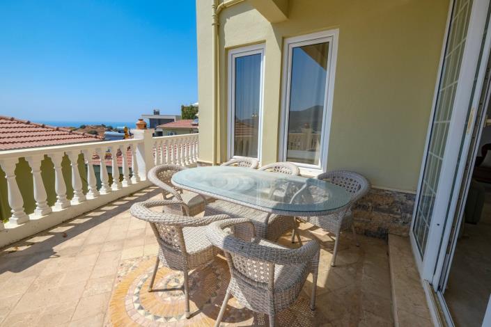 Image No.33-3 Bed Apartment for sale