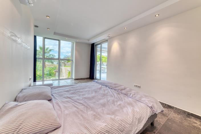 Image No.17-3 Bed Apartment for sale