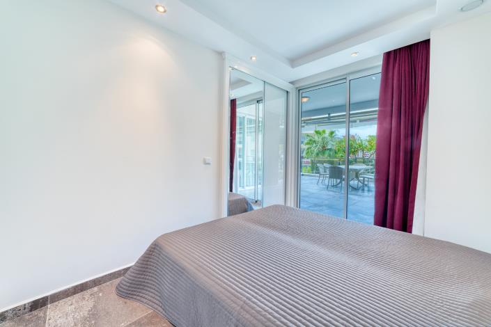 Image No.25-3 Bed Apartment for sale