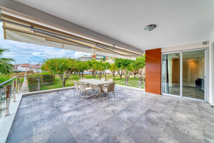 Image No.56-3 Bed Apartment for sale