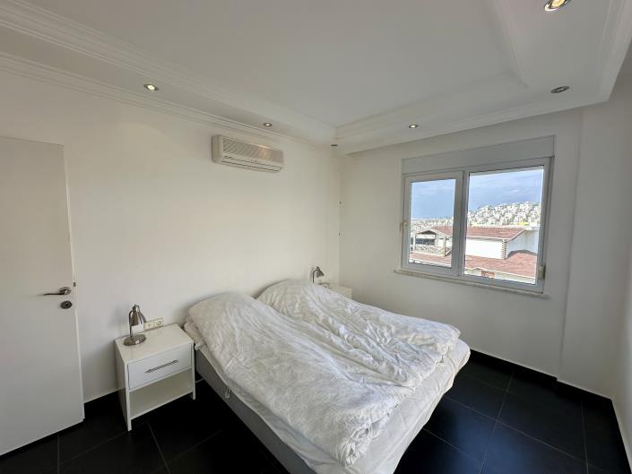 Image No.1-3 Bed Apartment for sale