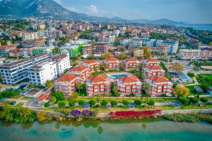 Image No.15-4 Bed Apartment for sale