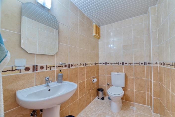 Image No.28-2 Bed Apartment for sale