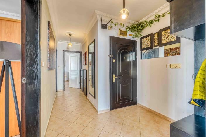 Image No.12-2 Bed Apartment for sale