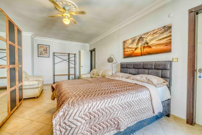 Image No.16-2 Bed Apartment for sale