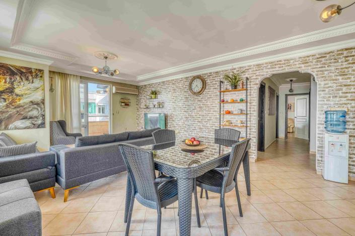 Image No.21-2 Bed Apartment for sale