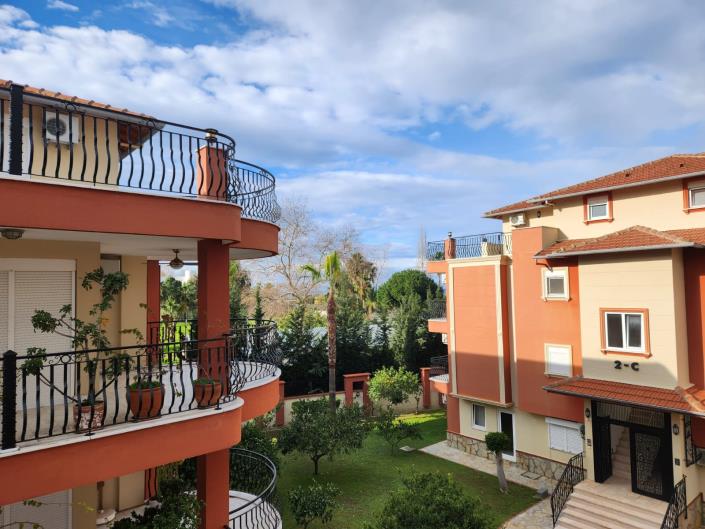 Image No.17-4 Bed Apartment for sale