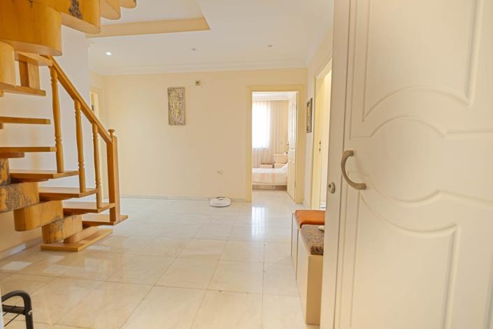 Image No.6-Appartement de 4 chambres à vendre à Oba