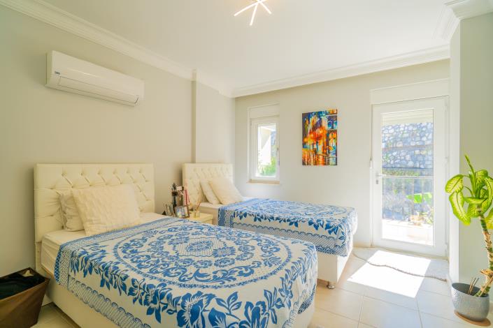 Image No.8-3 Bed Villa for sale