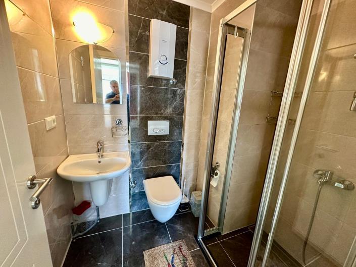 Image No.17-2 Bed Apartment for sale