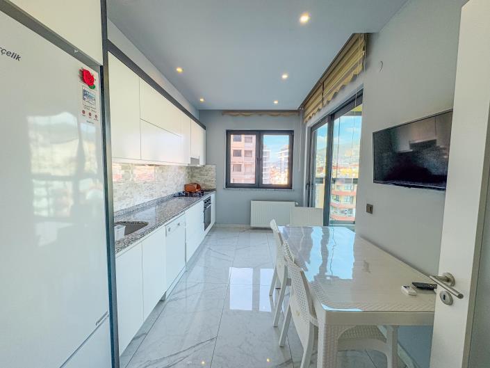 Image No.10-3 Bed Apartment for sale