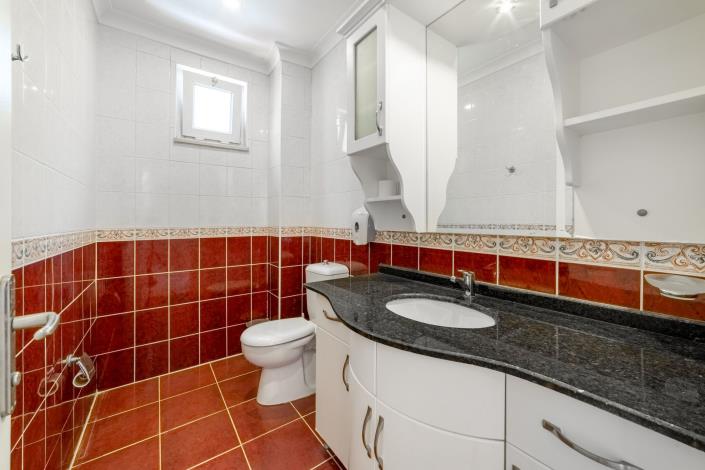 Image No.7-3 Bed Apartment for sale