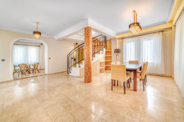 Image No.13-3 Bed Apartment for sale