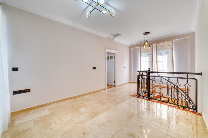 Image No.31-3 Bed Apartment for sale