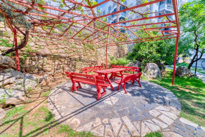 Image No.19-2 Bed Apartment for sale