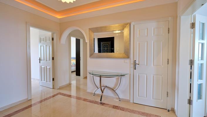 Image No.12-2 Bed Apartment for sale