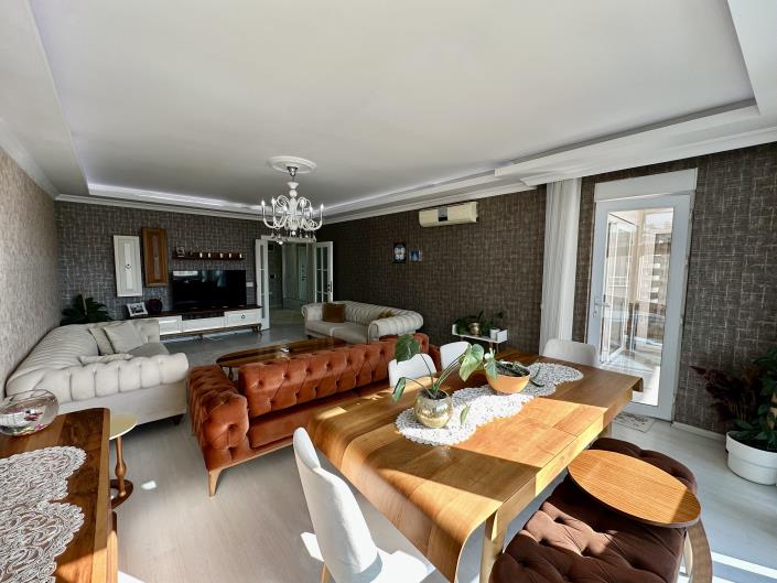 Image No.3-3 Bed Apartment for sale