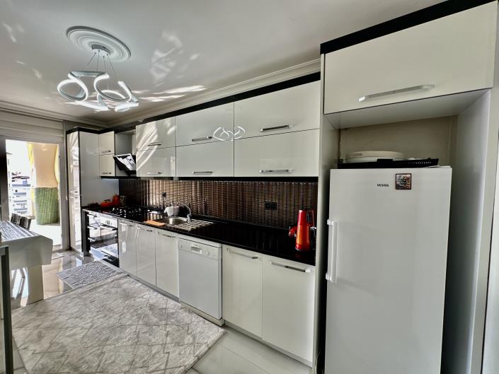 Image No.7-3 Bed Apartment for sale