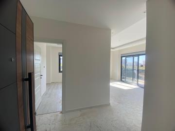 whatsapp-image-2024-03-12-at-10-22-15-2-scaled