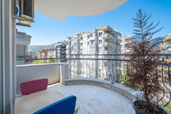 Image No.9-4 Bed Apartment for sale