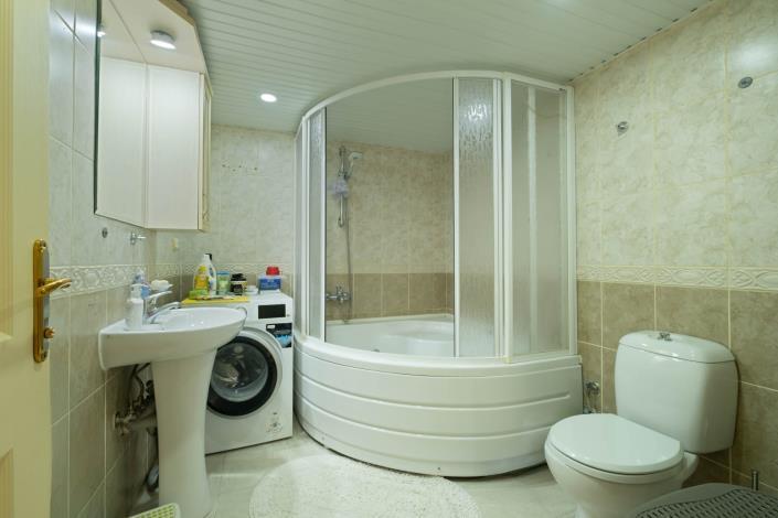 Image No.11-4 Bed Apartment for sale