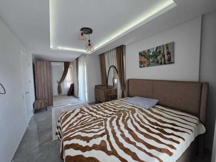 Image No.10-3 Bed Apartment for sale