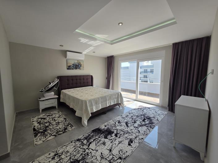 Image No.11-3 Bed Apartment for sale