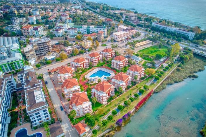 Image No.22-4 Bed Apartment for sale