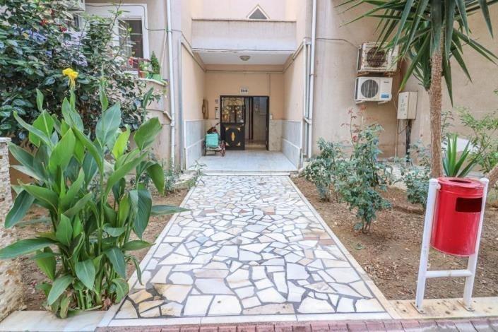 Image No.19-2 Bed Apartment for sale
