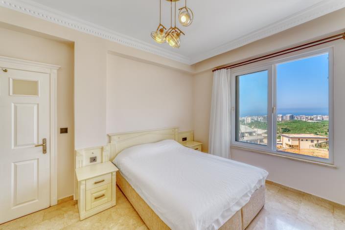 Image No.30-3 Bed Apartment for sale