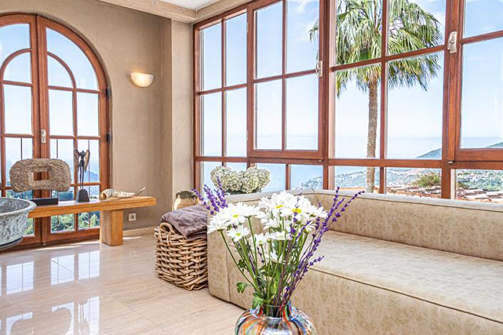 Image No.28-5 Bed Apartment for sale