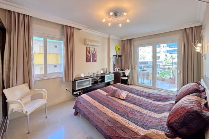 Image No.12-2 Bed Apartment for sale