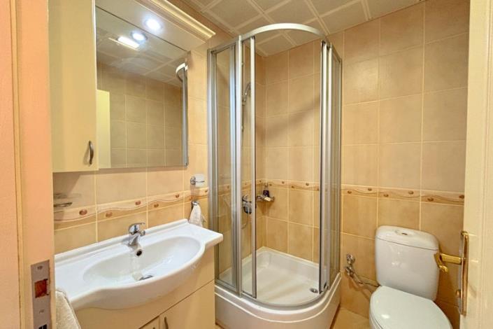 Image No.17-2 Bed Apartment for sale