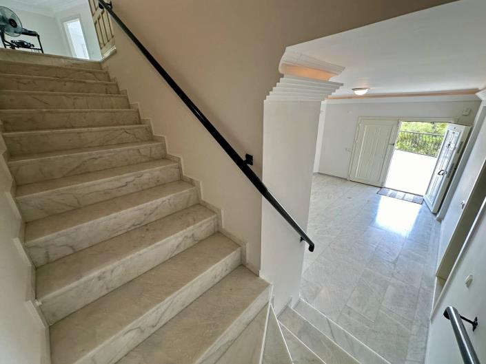 Image No.13-4 Bed Villa for sale