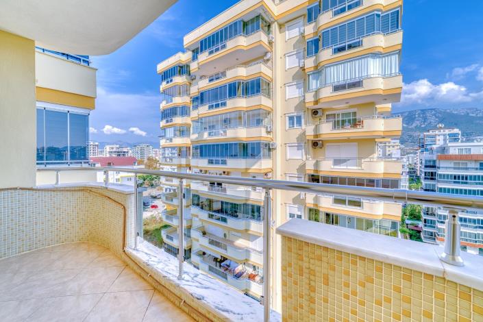 Image No.12-2 Bed Apartment for sale