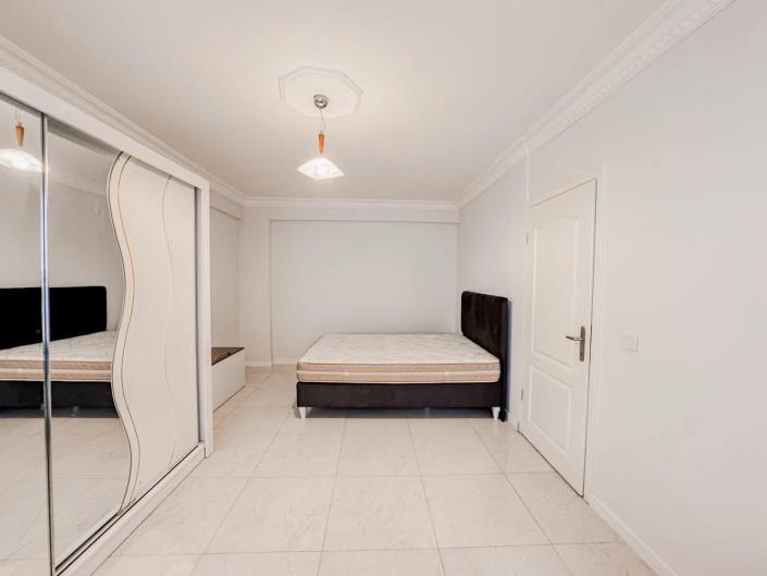 Image No.17-2 Bed Apartment for sale