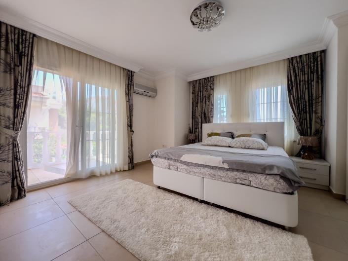 Image No.15-3 Bed Apartment for sale
