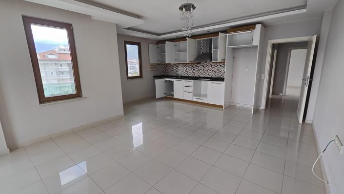 Image No.6-4 Bed Apartment for sale