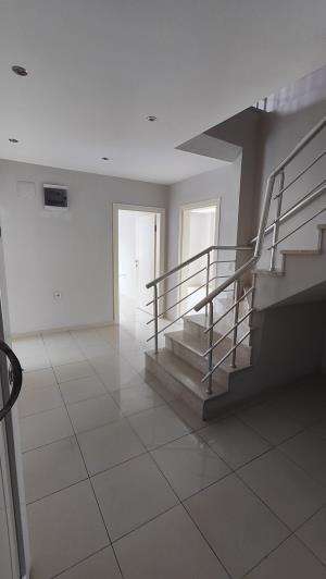 Image No.17-4 Bed Apartment for sale