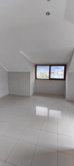 Image No.20-4 Bed Apartment for sale