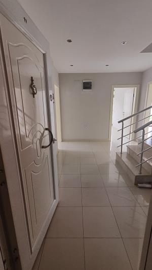 Image No.21-4 Bed Apartment for sale
